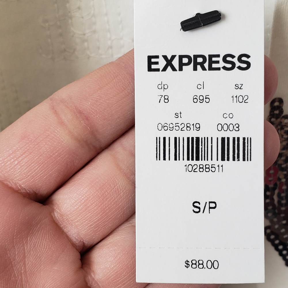 Blazer - Picture 7 of 7